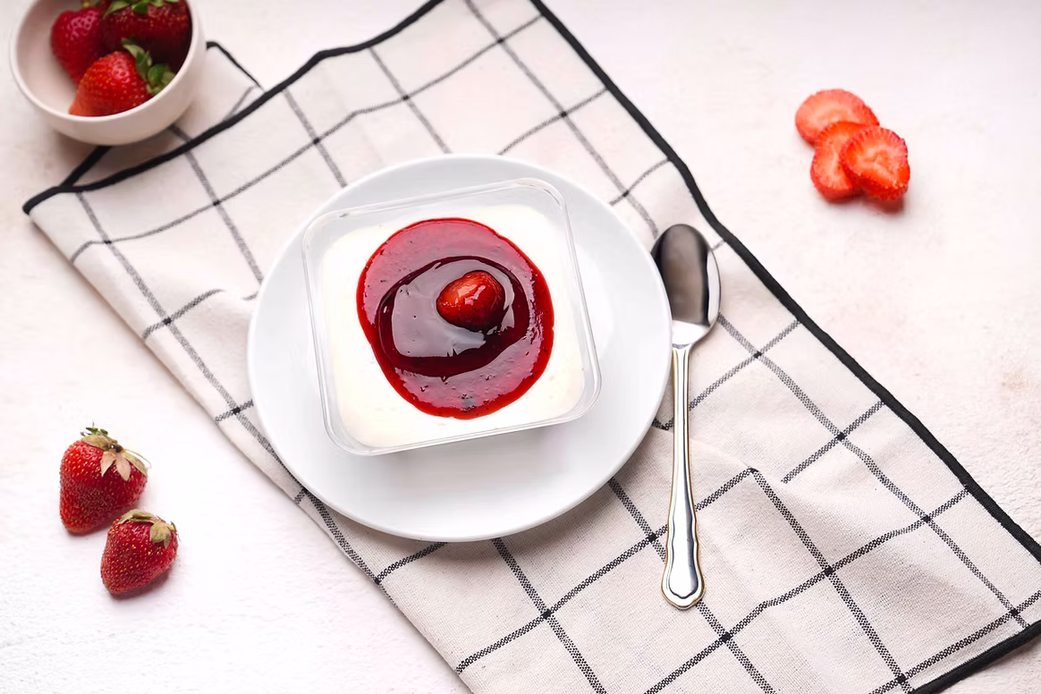 Çilekli Muhallebi